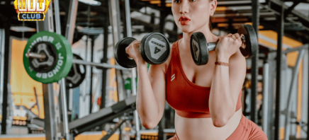 Thu Trang gymer và cách thành công từ vòng 3 sexy ở hitclub