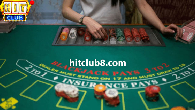 Người chơi và Dealer có vai trò như thế nào trong ván Blackjack 