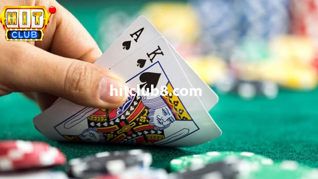Đánh giá 2 loại hand bài cơ bản của game Poker